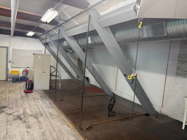 $950 1,500 sq ft space (West Springfield)64017046573314121