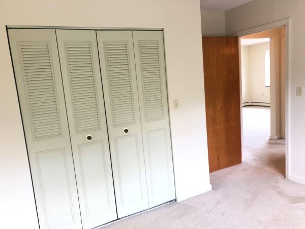 $2,650 / 2br - 🌞 HEAT/HW/PRKG 🌞 NO BROKER FEE! 🌞 (NEWTON)63863136582019123