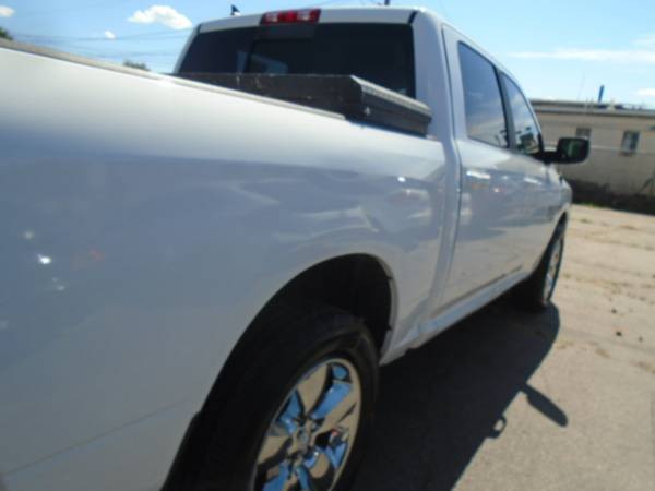 2019 RAM 1500 Classic Big Horn 4x4 Crew Cab 57 Box - $24,997 (Lakewood, colorado)63612665409923124
