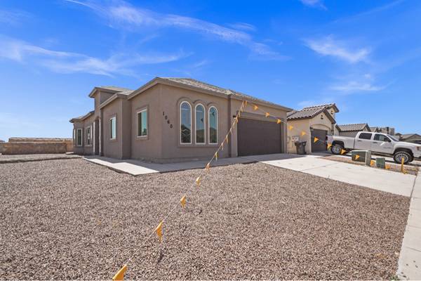 $1900.00 / 4br - 1562ft2 - Charming Single Unit Home in El Paso | 1060 Summer Rain St | $1900/mo63971417074434121