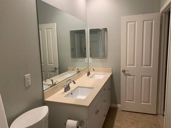 $546 / 4br - 💼 Configuración profesional — Incluye baño privado (Thornton, CO)63679424048513123