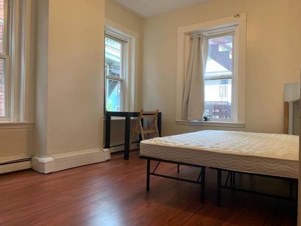 $795 / 4br - Habitación en alquiler | 5 Mark Street Unidad 2 | Disponible ahora (Boston)63828338510083122