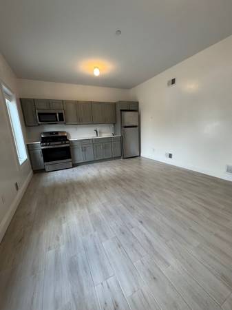 $1,800 / 1br - 1800ft2 - 1 bedroom 2 baths fully renovated staten island (Staten Island)63945500397955120