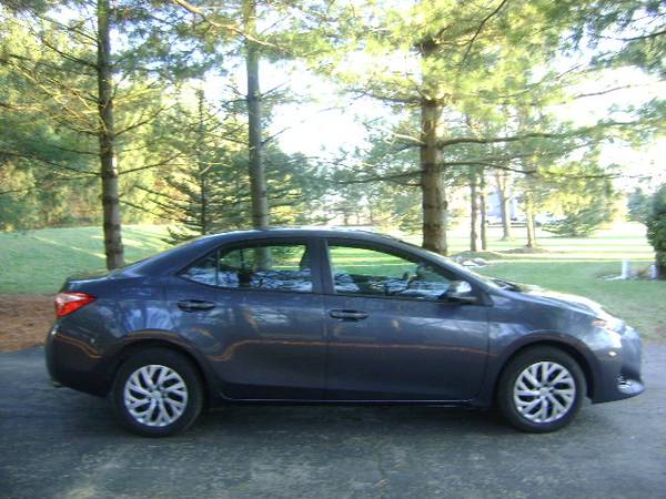 2018 Toyota Corolla ONLY 54000 MILES - $13,900 (Trevor WI nearby Antioch IL)63618720912259123