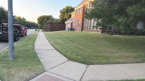 Lawn Service. 1