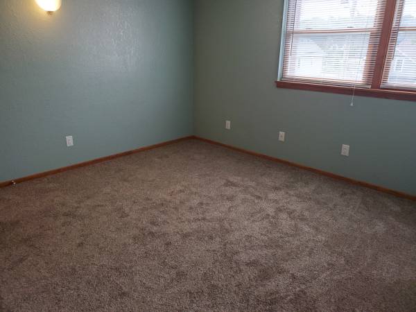 $715 / 1br - Comfortable 1-Bedroom Senior Apartment | North End Dubuque (Dubuque)63800890133377123