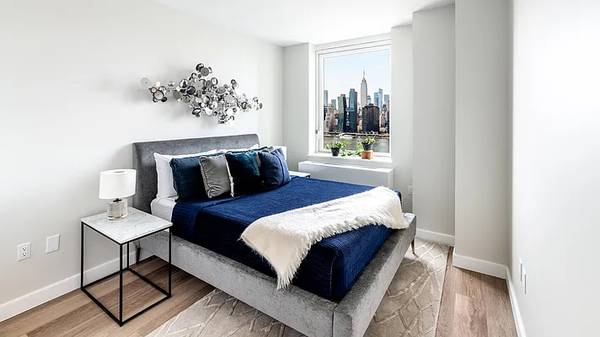 $5,900 / 3br - 1 Month Free! Corner Unit! (Long Island City)63854290926849122