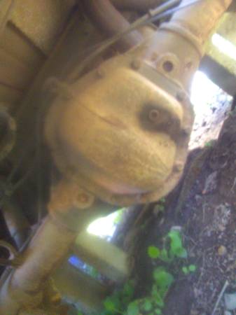 2004 e250 ford van rearend 1