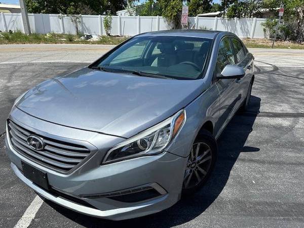 2015 Hyundai Sonata SE 1
