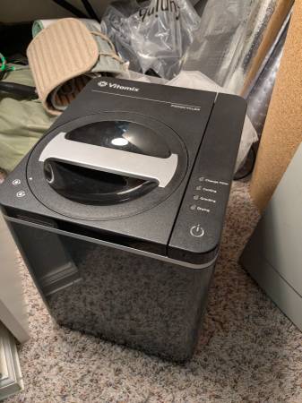 Vitamix food recycler / composter 1