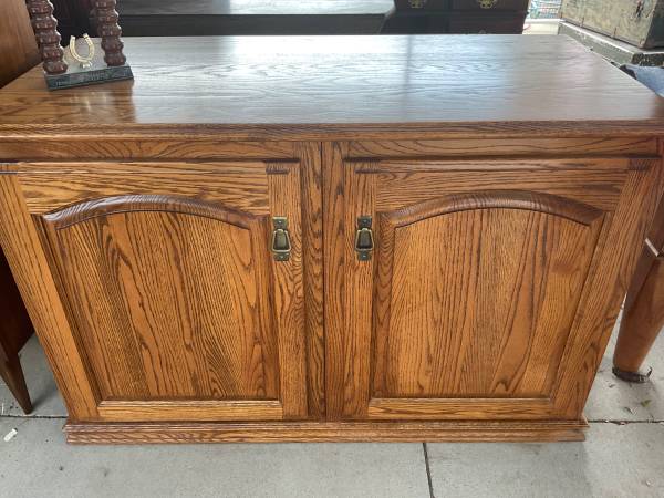 Entertainment cabinet 1