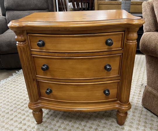 Nightstand / End Table with 3 Drawers 64753 1