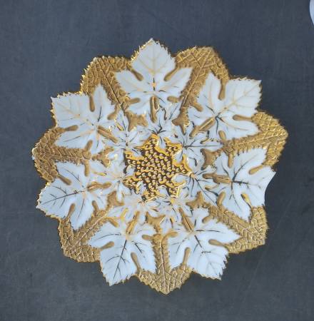 Antique Meissen  Leaf Design Plate / White and Gold 1