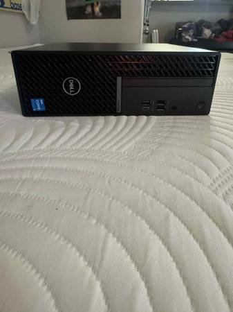 New OptiPlex SFF 7020 (2025) - $750 (Uptown)63471155732225121