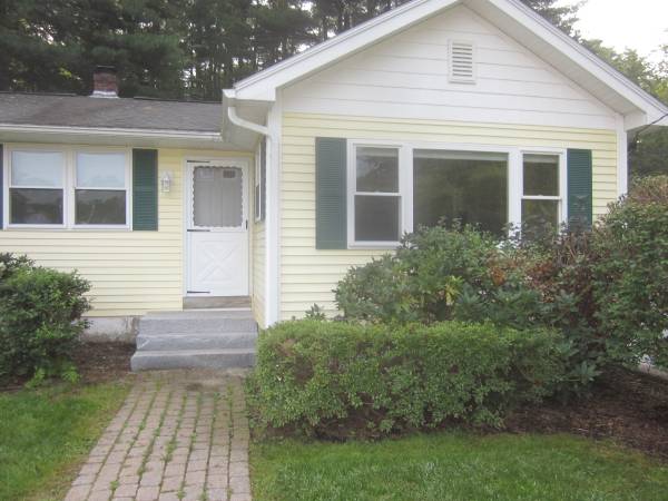 $2,995 / 3br - Spacious Ranch Home with Garage and private rear yard (Greenland)63986777317378122