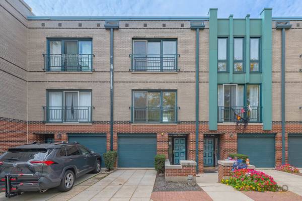 $615,000 / 3br - 1351 S Clark St (South Loop)64284704140674120