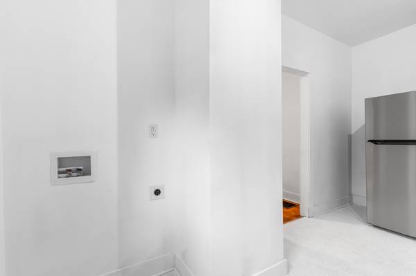 $2,000 / 2br - 910ft2 - 2BR/1BA House for Rent in North Avl (UNCA)64029376169858123