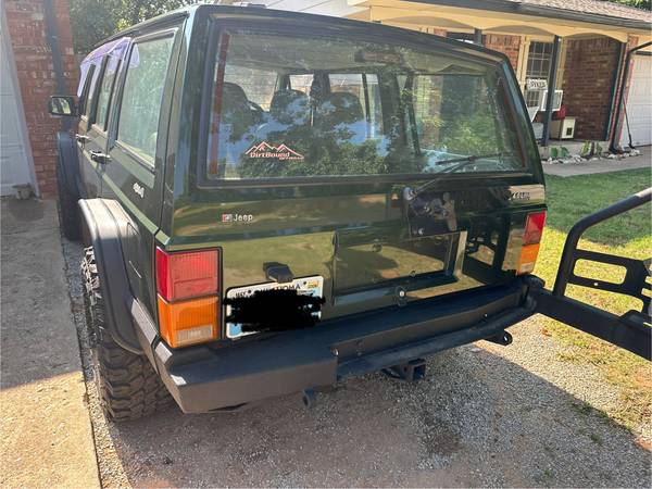 Jeep Cherokee XJ Sport 4X4 de 1996 (volante a la derecha) - $6,000 (Mustang)63470592181251124