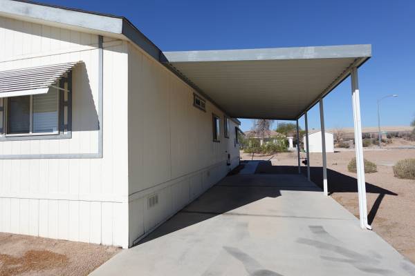 $68,000 / 1248ft2 - 1998 Skyline Manufactured home 26x48 1248 sq ft 3-bedroom 2 baths (Kingman)63799544886913124