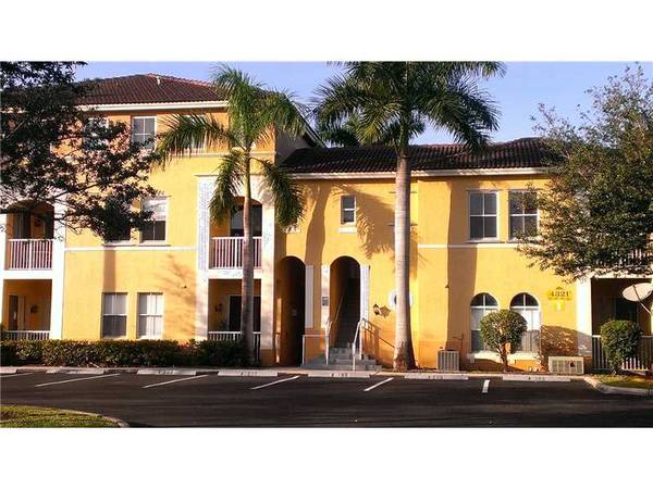 $2,500 / 3br - $2500 ELEGANTE 3H/2B EN COURTYARDS EN DAVIE (MIRAMAR)63825137374081124
