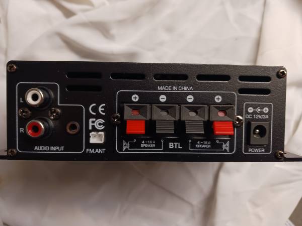 AMPLIFIER Receiver USB Player. Bluetooth - $45 (Brooklyn, Coney Island)63470439896193122