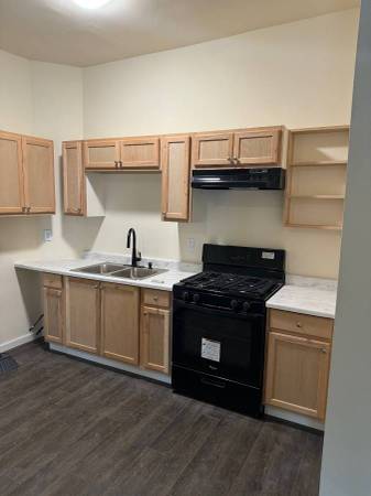 2bd/1ba **DOWNTOWN LODI** 1