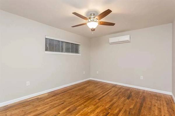 $1,100 / 1br - 560ft2 - Make every moment count: Dive into our 1 BR, 1 BA today! (Houston - Museum District)63906681442818124