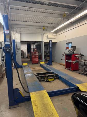 $3,500 / 2000ft2 - Auto Mechanic Shop For Rent (Ossining)63854480683523122