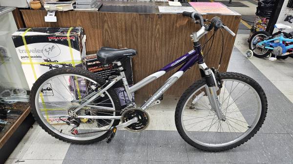 Fully Serviced Pre-owned Iron Horse Outlaw Lady's Mountain Bike 1