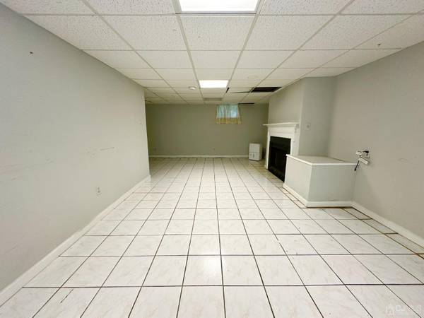$1,800 / 2br - Adosado en Main Street (sayreville, NJ)63676328678657124