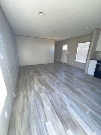 $1099.00 / 3br - Rent Special: Receive the 2nd month of rent free!! Ask the office for63836553681283122