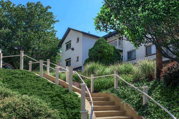 $2,130 / 2br - 925ft2 - Fácil acceso a autopistas, ubicado en Alexandria!, 2/BD 1/BA (4820 Kenmore Avenue, Alexandria, VA)63896154474754123