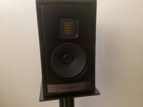 4 MARTIN LOGAN 15 i BOOKSHELF SPEAKERS 1