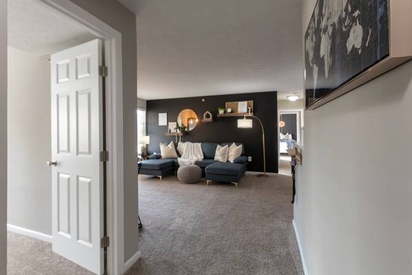 $1,385 / 2br - 1056ft2 - 2 Bedrooms + A Limited-Time Special = Your Perfect Home! (Florence)63974331771267121