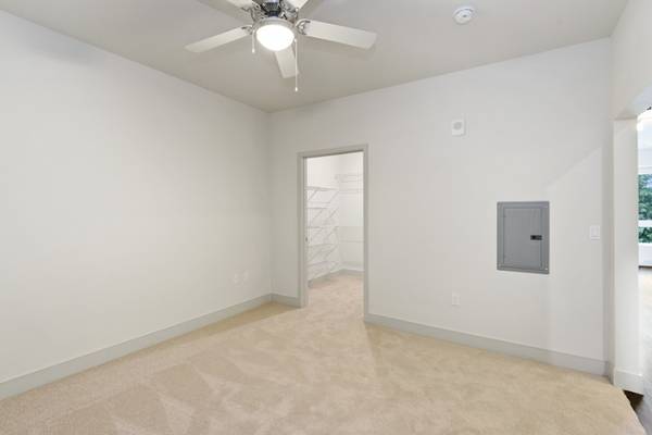$1,746 / 1 habitación - 746 pies² - Disponible 24/9 😍 1 mes GRATIS 👀 ¡Piso superior! Lavadora/secadora, aire acondicionado, lavavajillas, gimnasio (Portland)63841708921859122