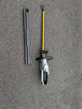 24” ego power hedge trimmer - tool only 1