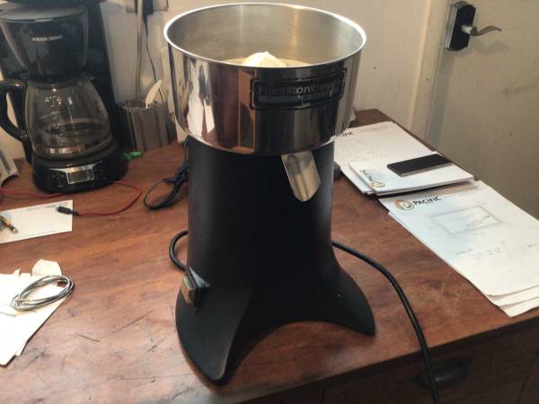 Commercial Citrus Juicer 1