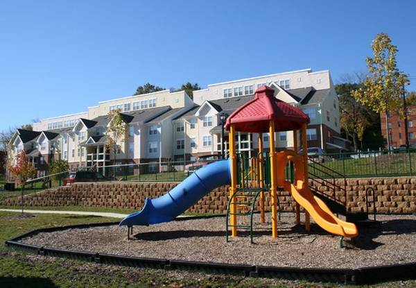 $2,243 / 3br - 1179ft2 - Zoom on over for a look at our great 3 bed, 2 bath! 1179 Sq Ft! (Washington - Downtown)63822293162753121
