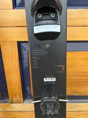 Esquís Rossignol Super 7 para montaña y polvo. 180 cm - $325 (Mukilteo)63471420555265122