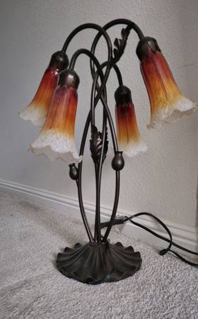 Table lamp Lily Flower 1
