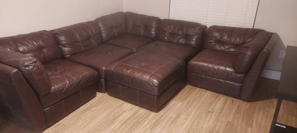 Couch for sale 80$ 1