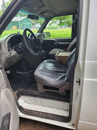 2005 Astro Cargo Van - $2,800 (PORT ORCHARD)63654706361857124
