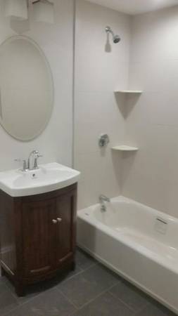 $5,400 / 4br - **NO FEE ** Newton 4 bed 4 bath. W/D in unit **63699526108033124