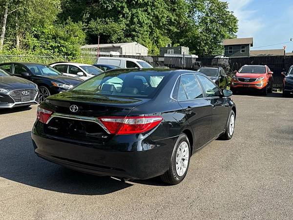 2016 Toyota Camry LE Sedan 4D - $13700.0063623493821185124