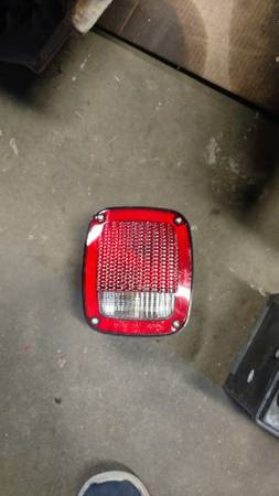 truck and trailer lights 1