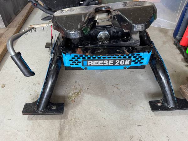 5th Wheel Hitch 1