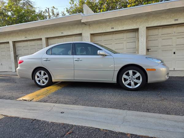 Lexus ES330 - $11,70063441207340163121