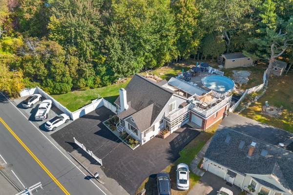 $970,000 / 6br - 2989ft2 - OPEN HOUSE TODAY! 12pm-2pm - 6Bdrm Walnut St Home offers Inlaw Posss (Saugus)64295205922946120