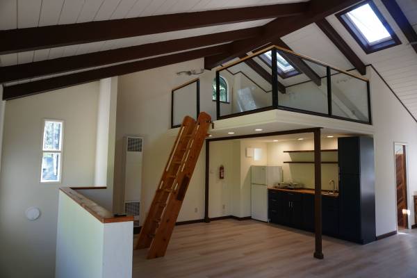 $2,300 / 1br - 835ft2 - Creative, unique, large 1 bedroom studio, full bathroom (santa cruz)63933766595202120