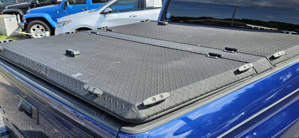 2015 Toyota Tundra Limited CrewMax - Photo 10